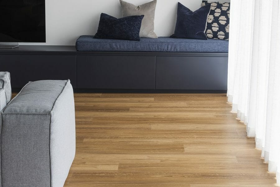 Vinyl Lister Spotted Gum Timbarra Vinyl Planks By Signature Floors